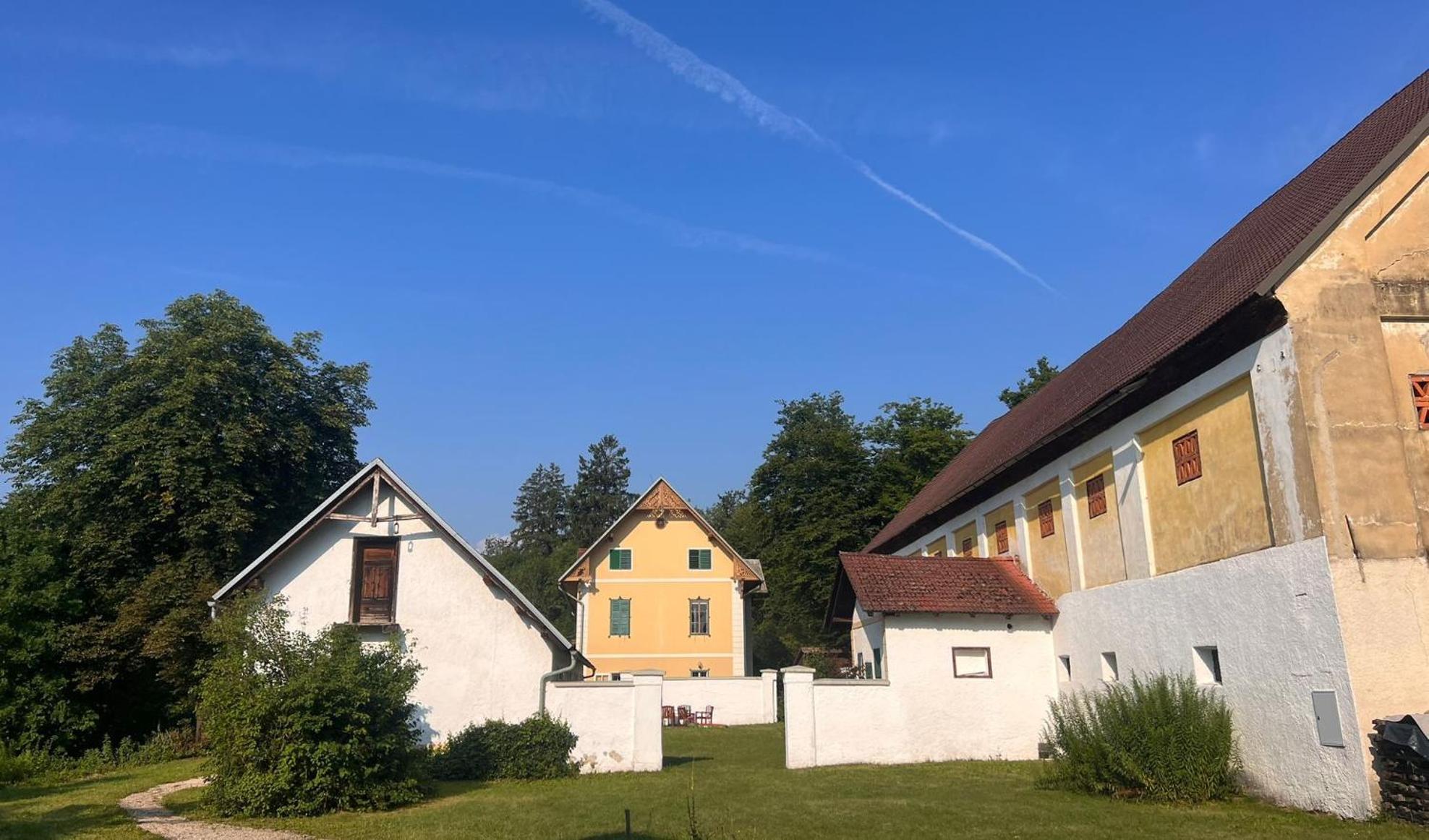 Skorianzhof Hotell Eberndorf Eksteriør bilde